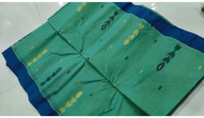 Handwoven cotton jamdani saree