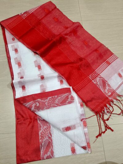Handloom saree with blouse piece